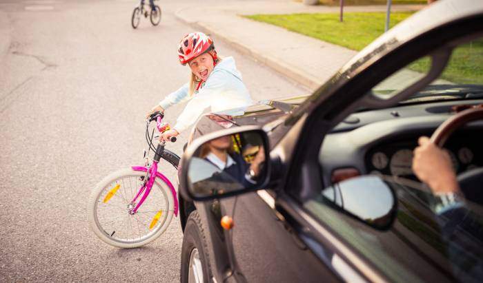 Auto-pedestrian accidents: 13-year-old girl fatally struck by car