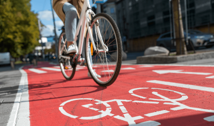 Tips for safe bicycle commuting