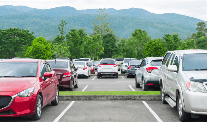 A bunch of car in a parking lot